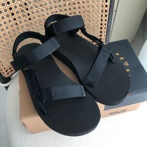 Teva Black Midform Universal Sandals